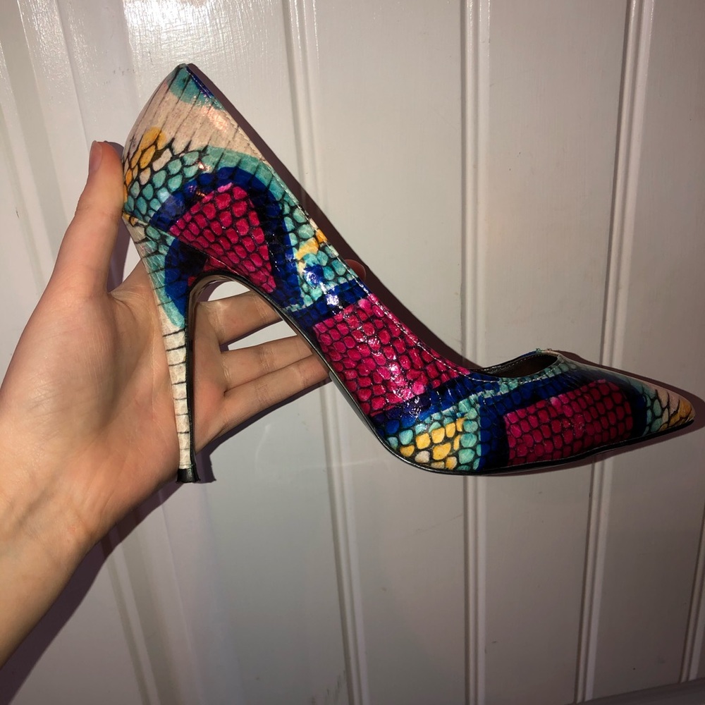 ❤️Lust For Life Multicolor Snakeskin Pumps ❤️